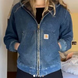 Carhartt denim jacket fits like a size xs